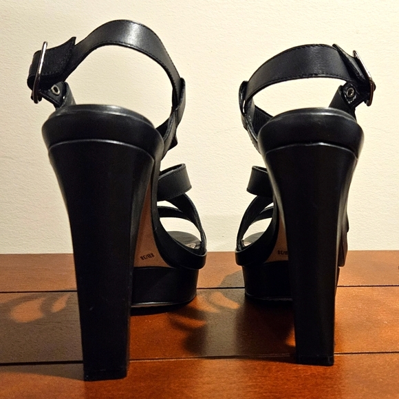 Vince Camuto Women's Cantara Platform Wedges Leather Sandal Black Size 8 - Picture 7 of 8